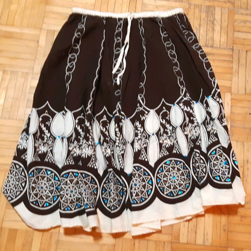 Beautiful flowy skirt